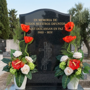 Bucaros tonos rojo y blanco